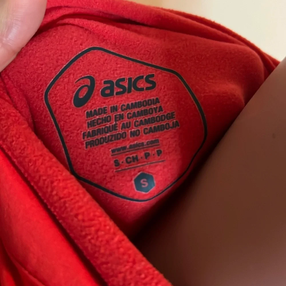 ASICS sweater - Picture 7 of 7